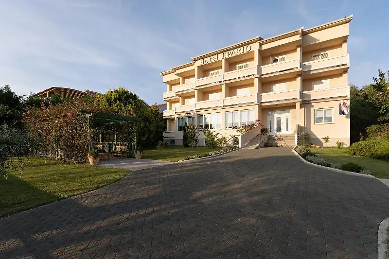 לופאר Hotel Epario